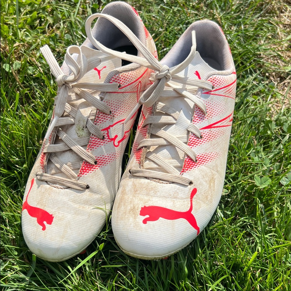 Puma White and Red Athletic Cleats